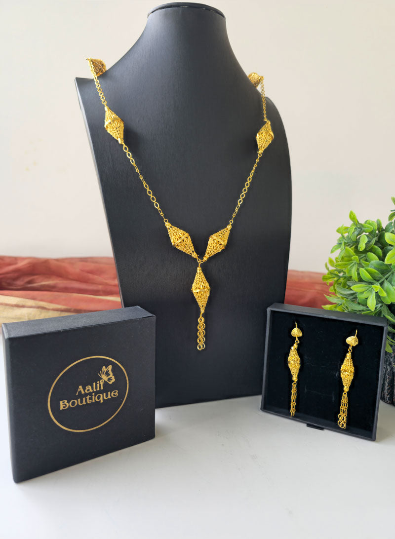 Jewelry Necklace with Earrings