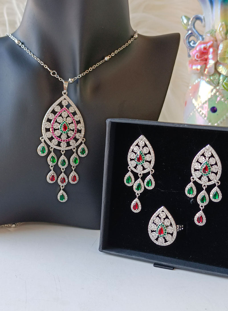 Chain necklace for women
