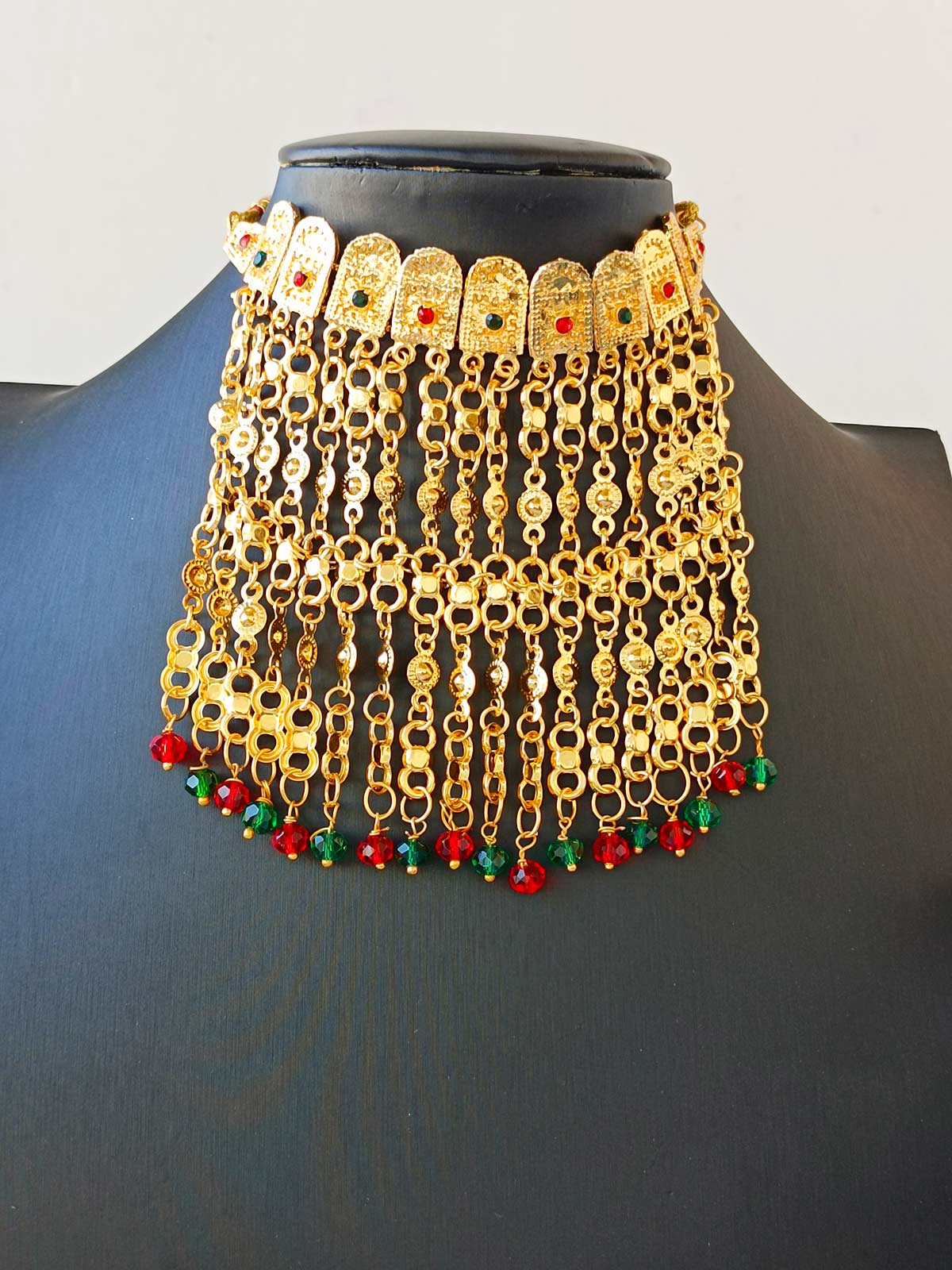 Latest design Gold Choker Style Necklace