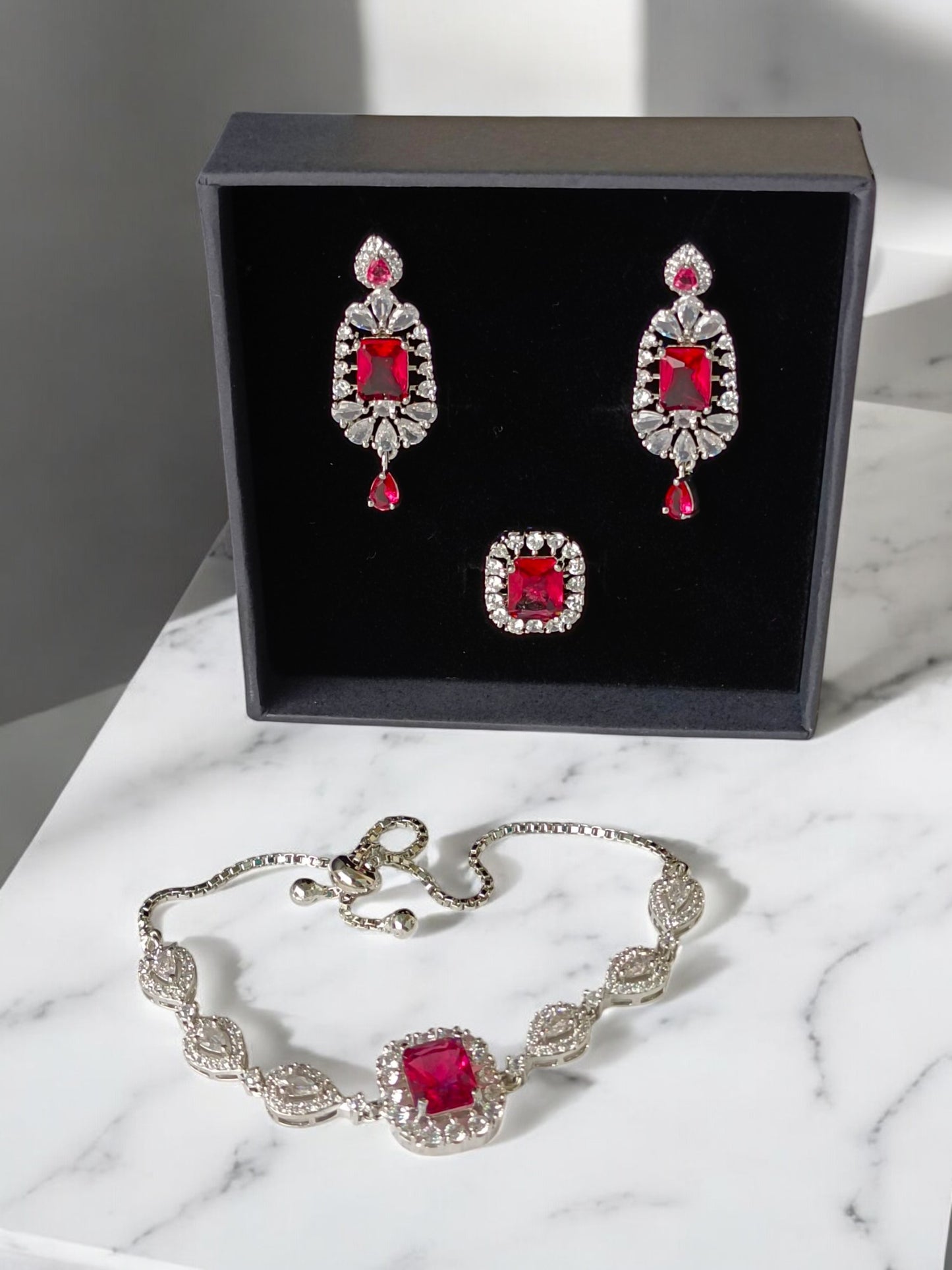 Amelia Red Victorian jewelry Set