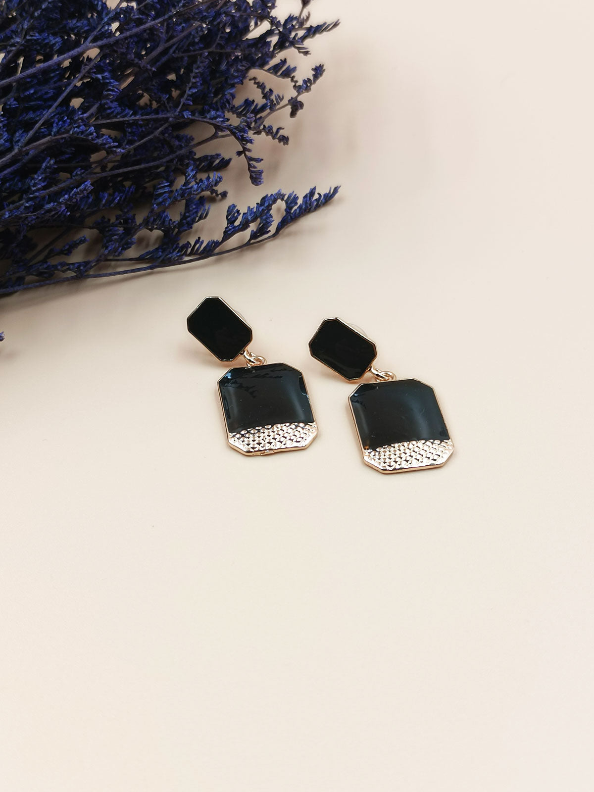Black modern earrings