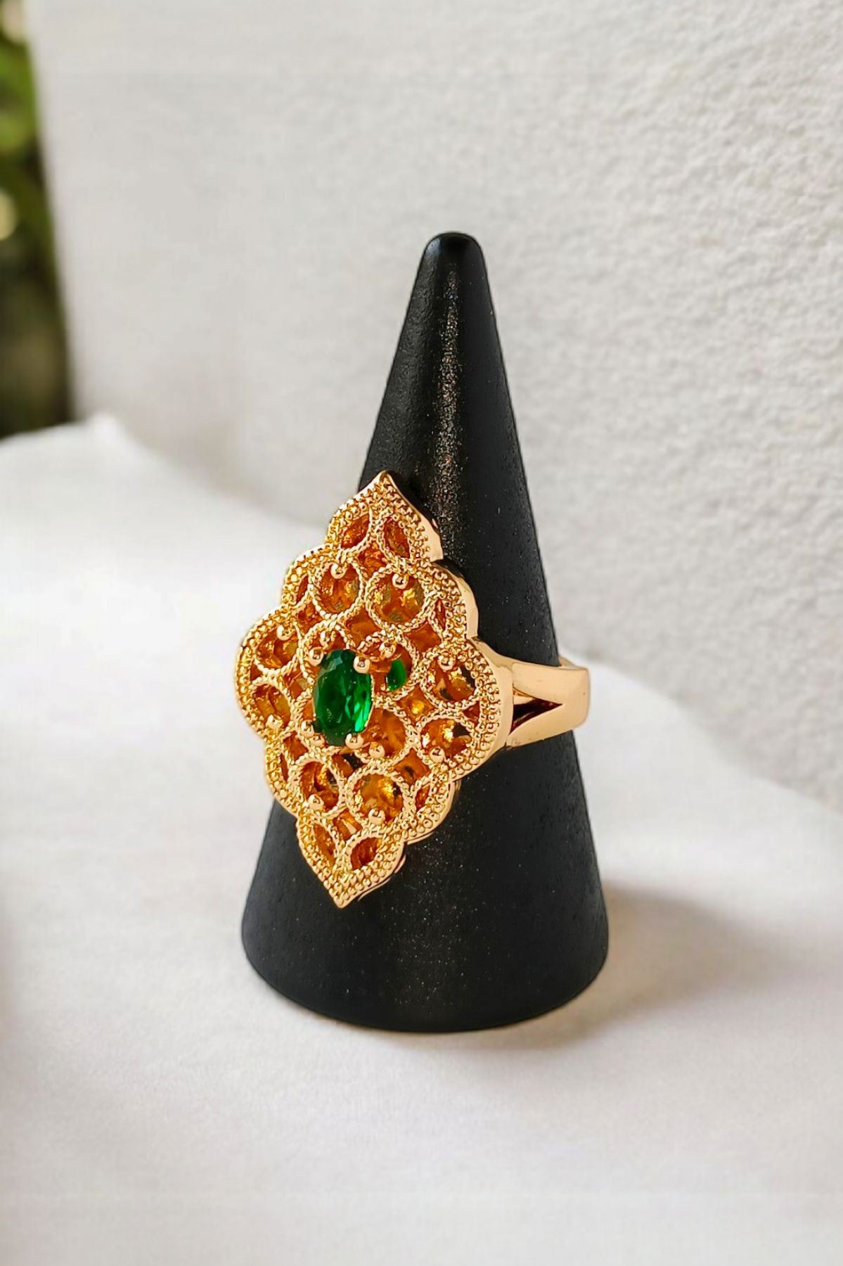 Emerald Golden Ring
