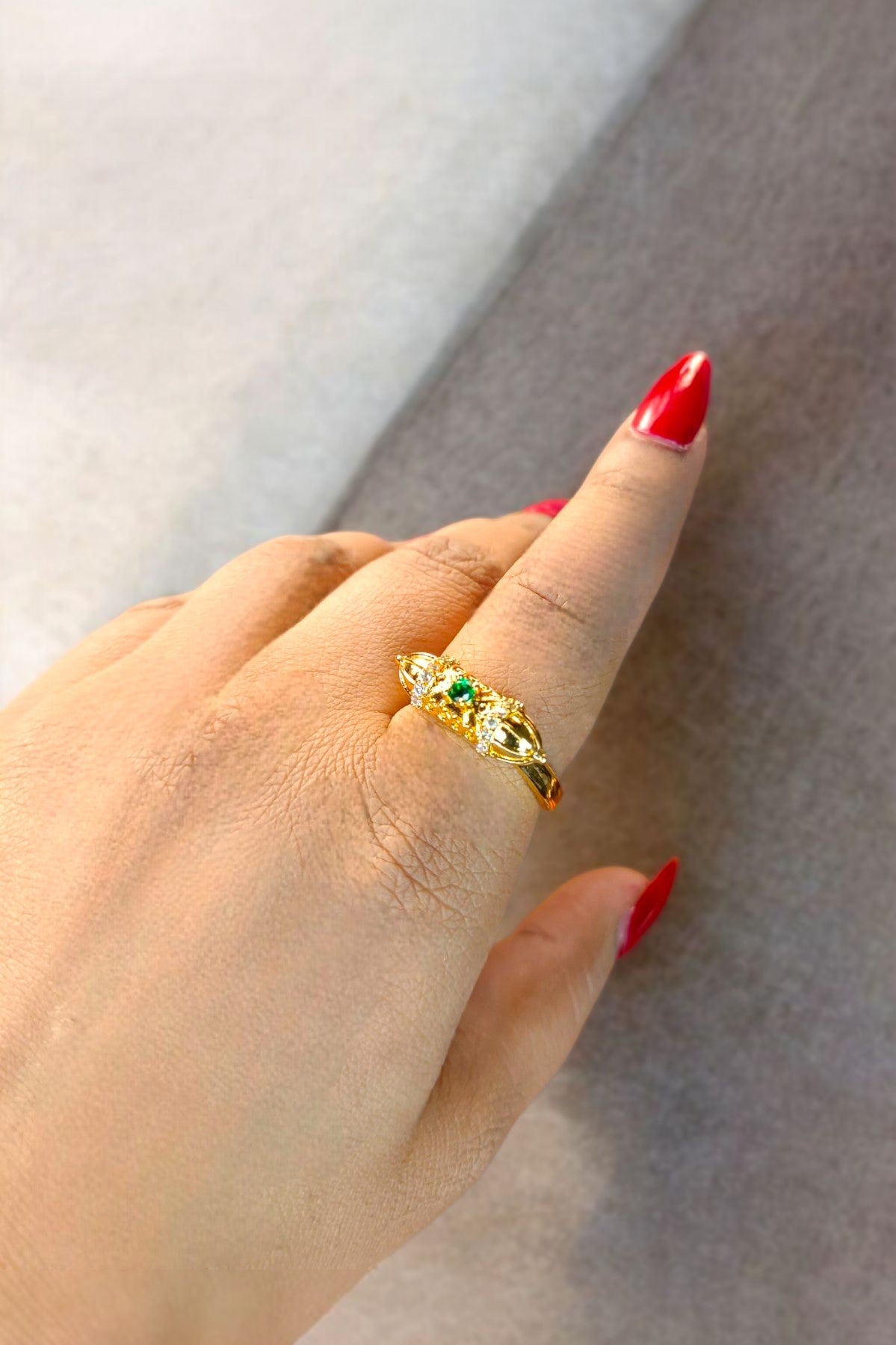 Asiya Ottomon Green stone Adjustable Ring