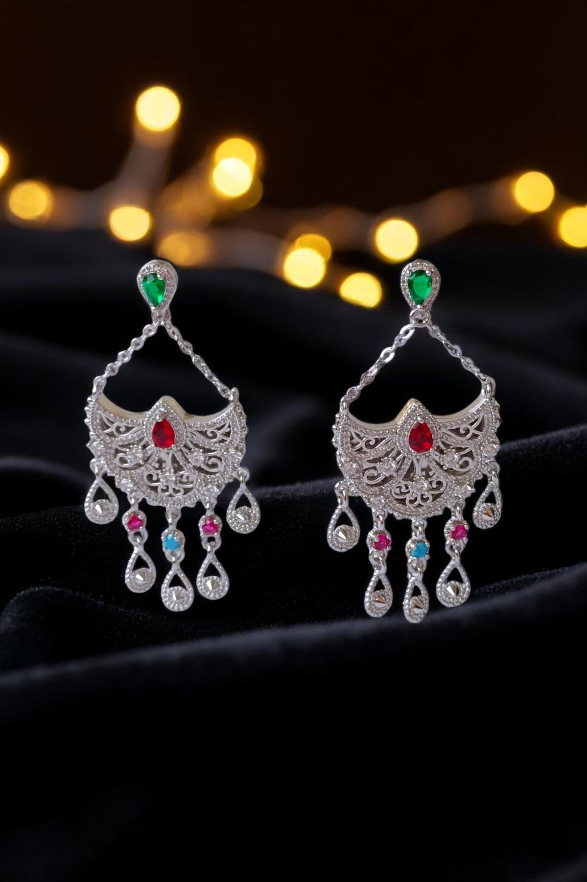 Wafiya Silver Multicolor Hilal Necklace set