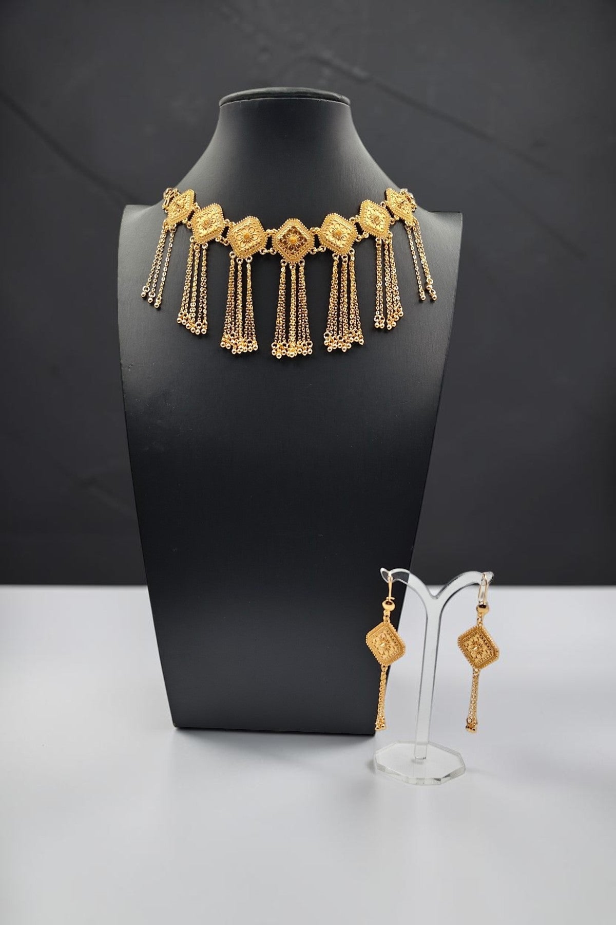 Layla Square Filigree Tassel Necklace Set