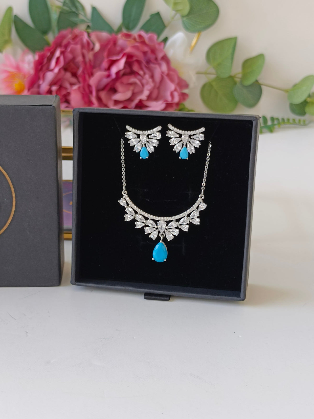 silver pendant set