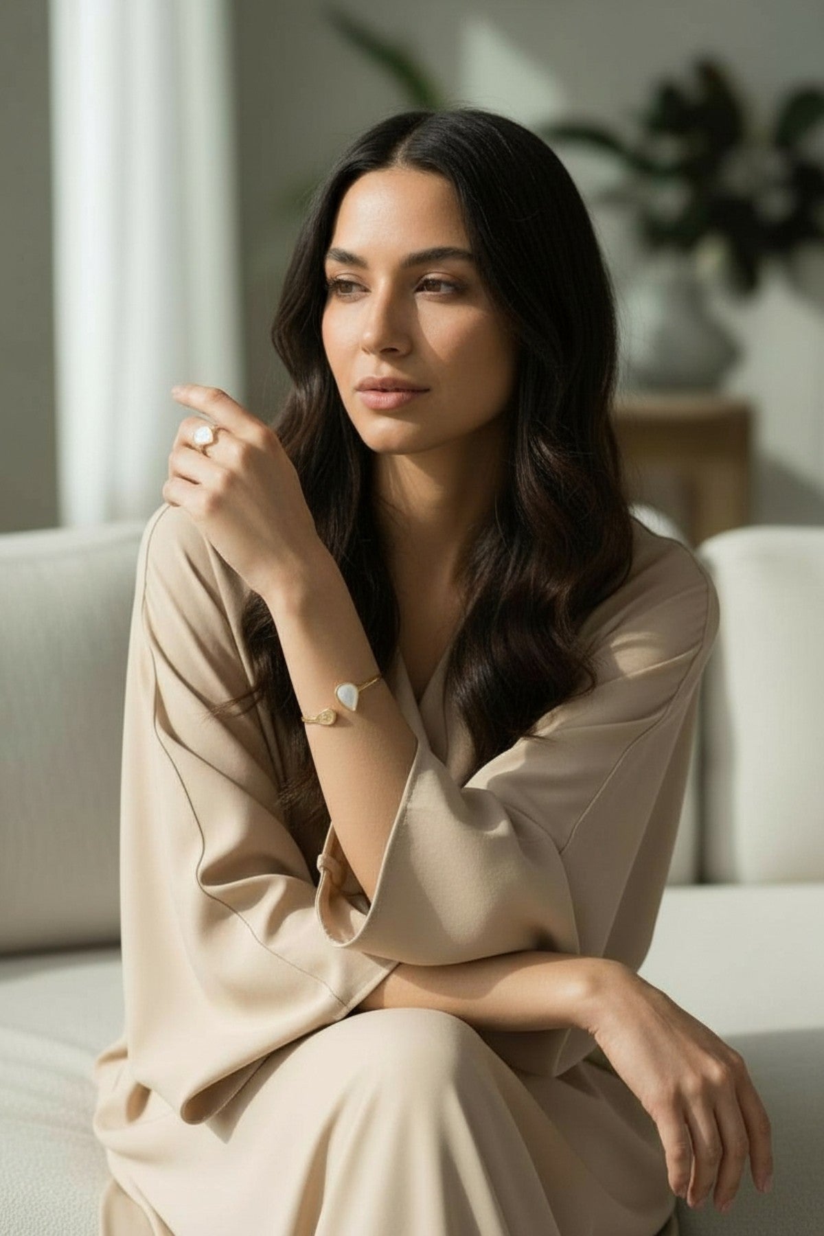 Nawar White Cuff and Ring