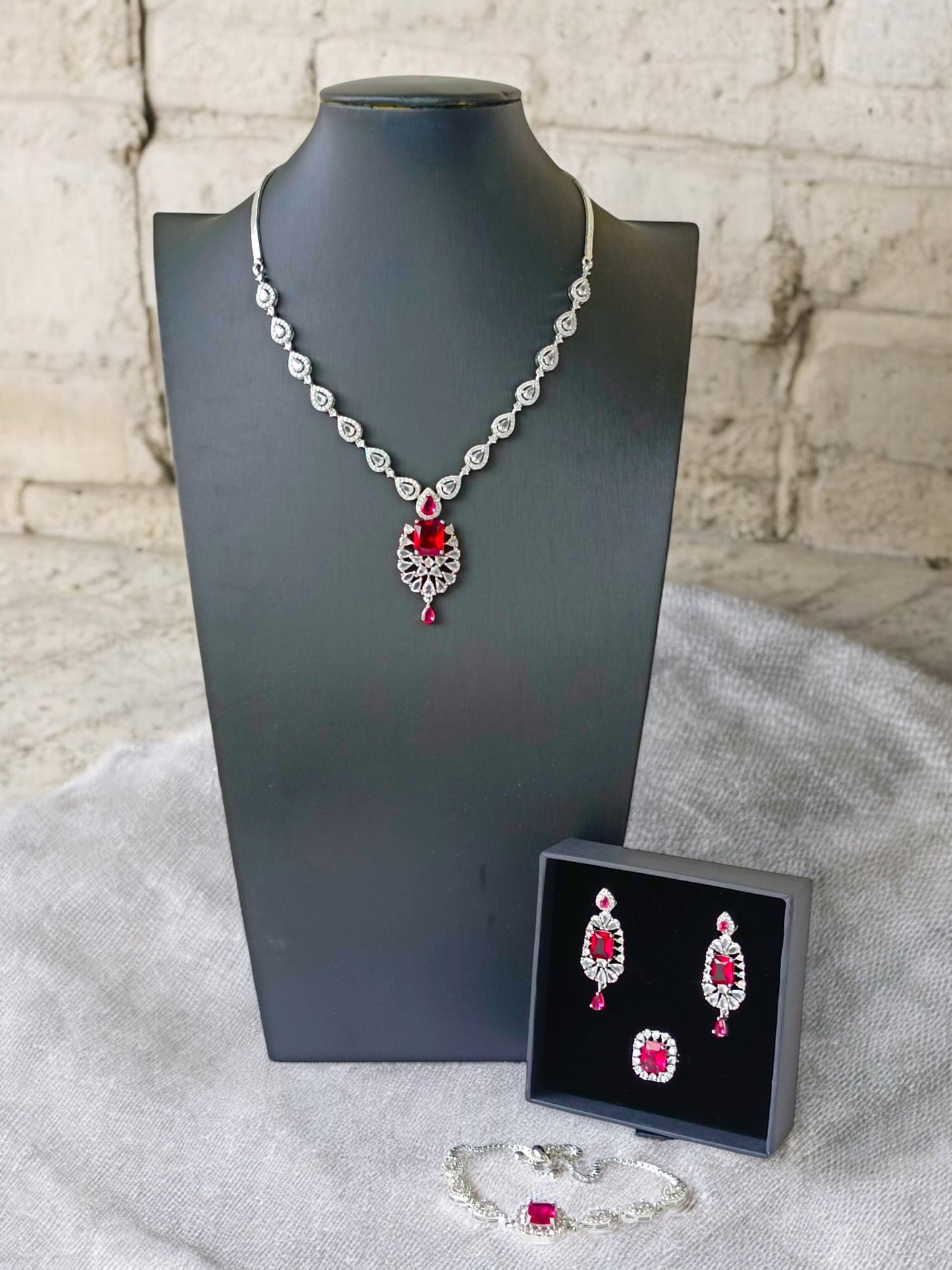 Red Victorian Necklace Set