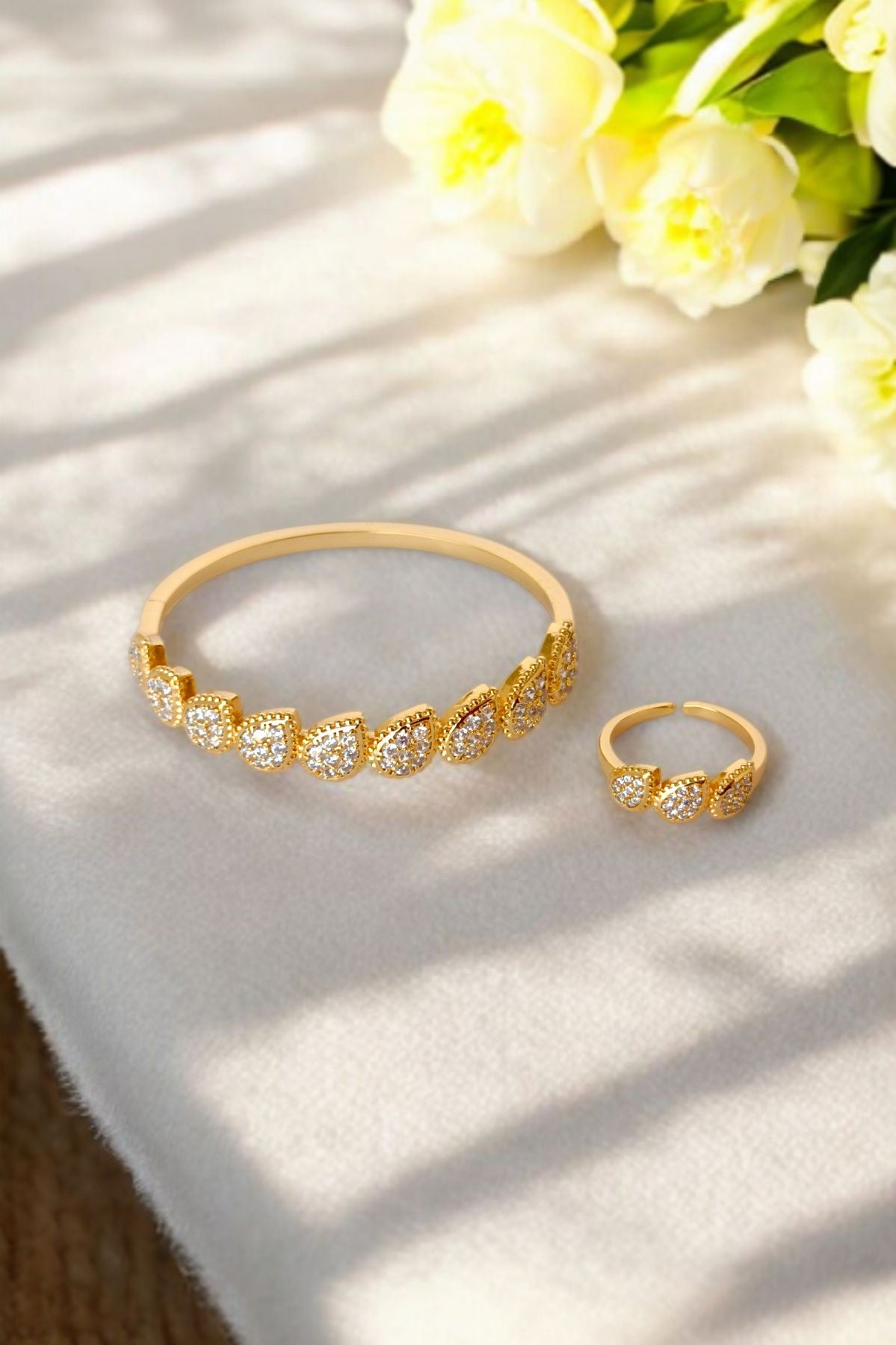 Rubina Golden Cuff and ring Set