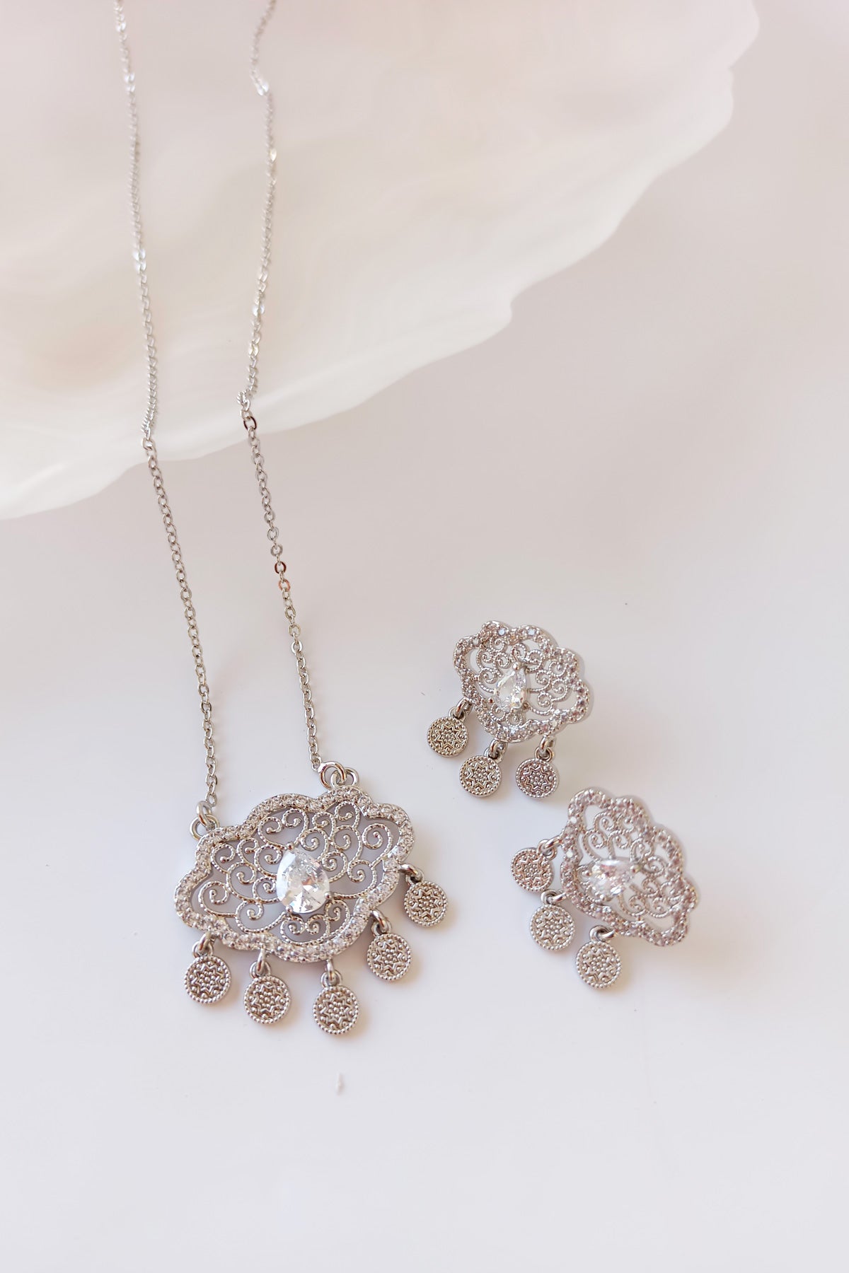 Nima Pendant Set in silver