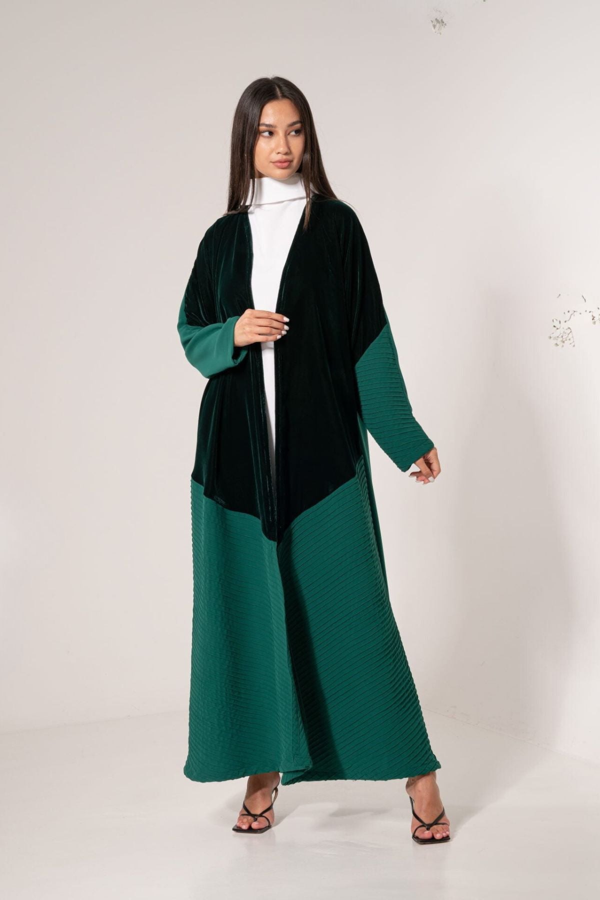 Abaya for Women in Velvet Bisht