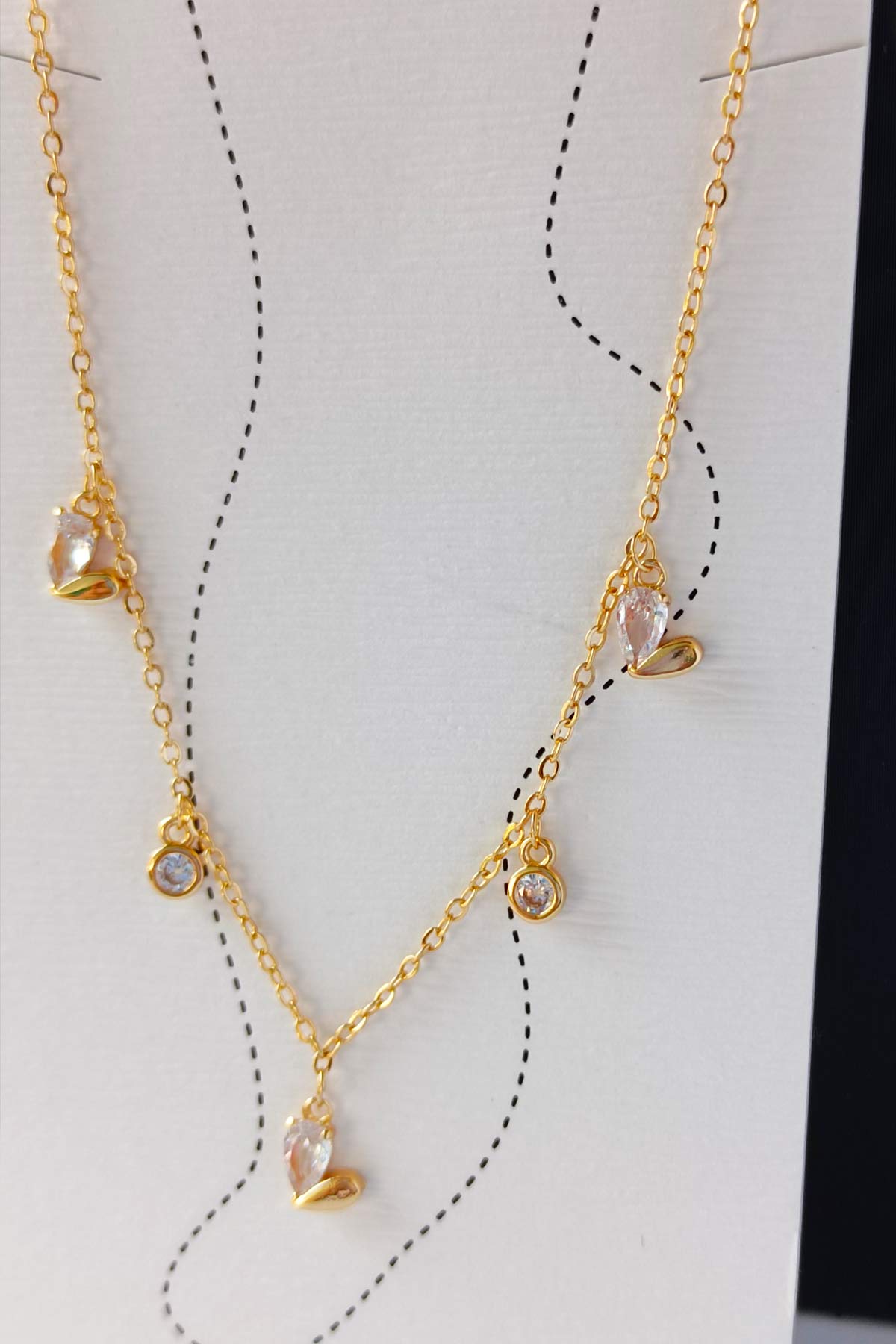 Hana Minimal Anklet in golden