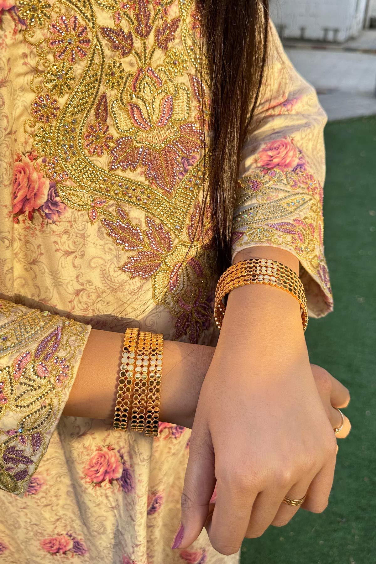 Liyana Golden Bangles Set