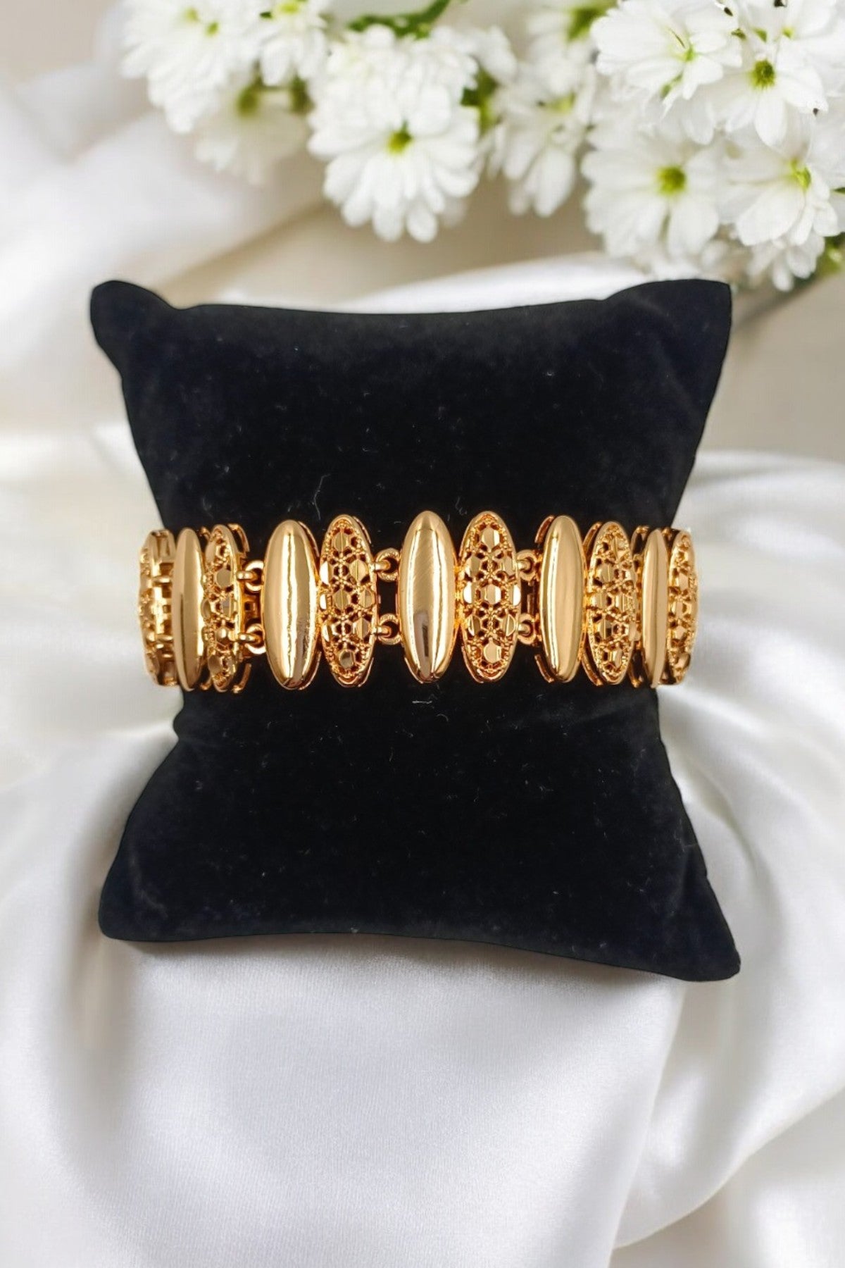 Farheen Golden Bracelet with latest Design
