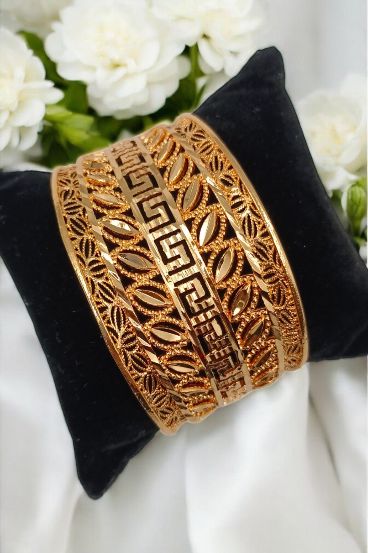 Hiba Cuff and ring set for women