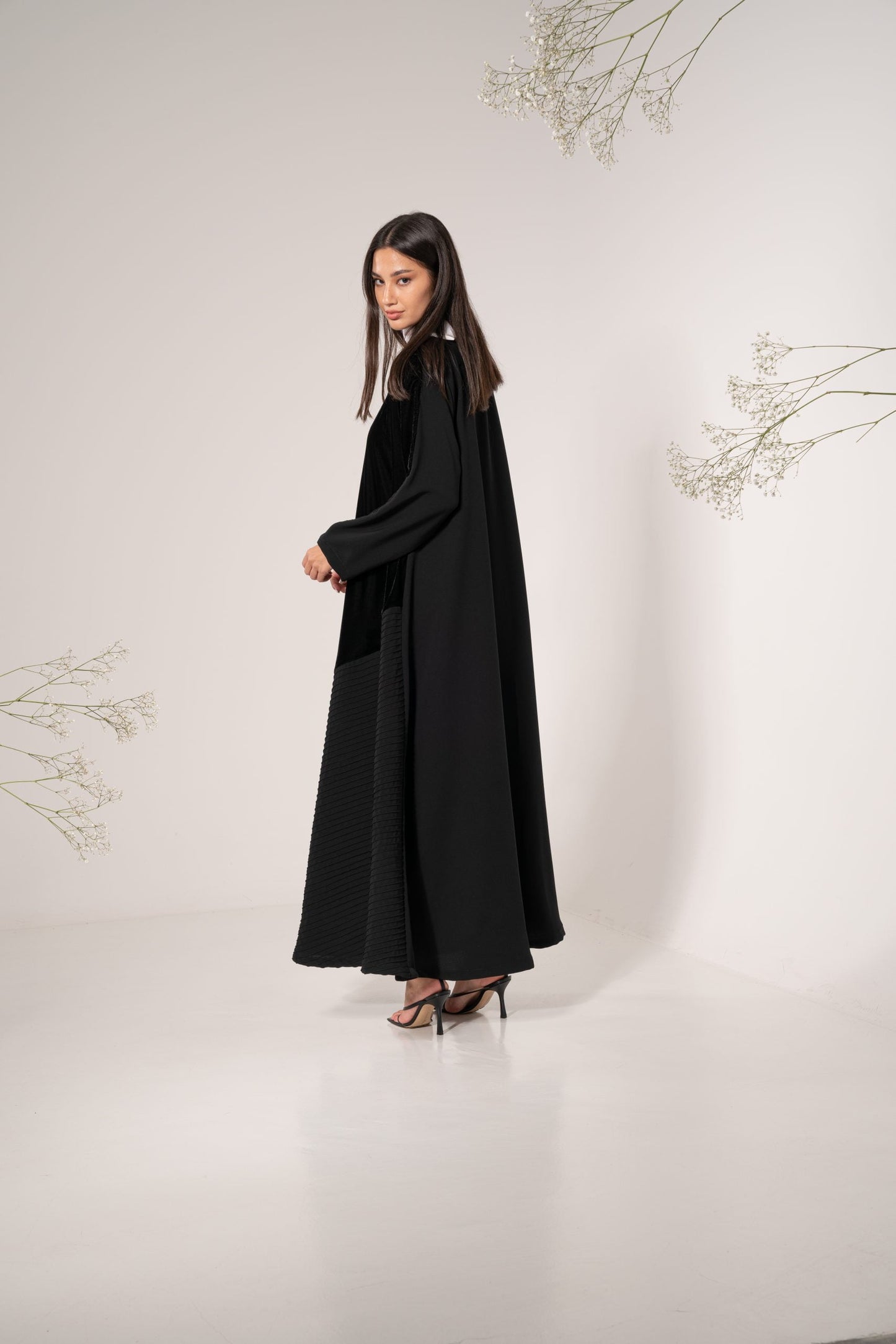 womens Velvet Bisht Abaya