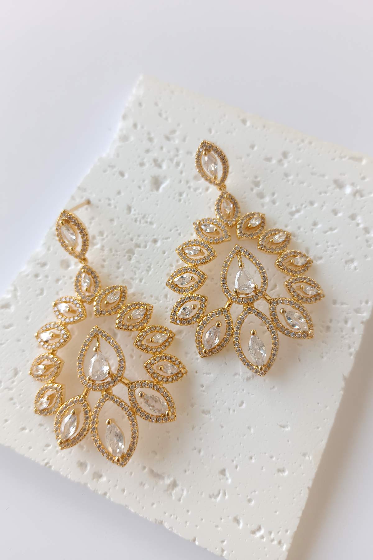 Safiya Zirconia Earrings