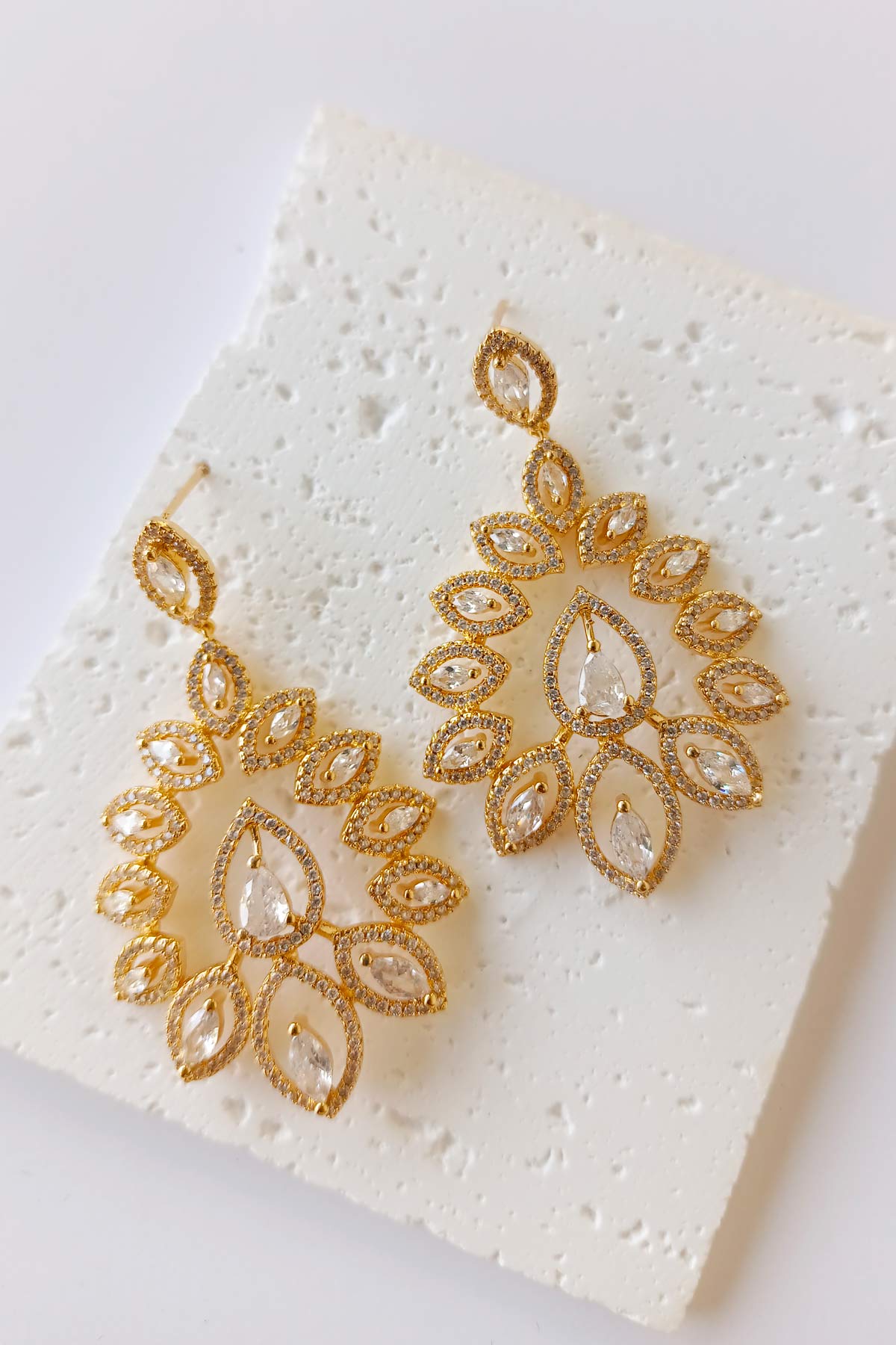 Safiya Zirconia Earrings