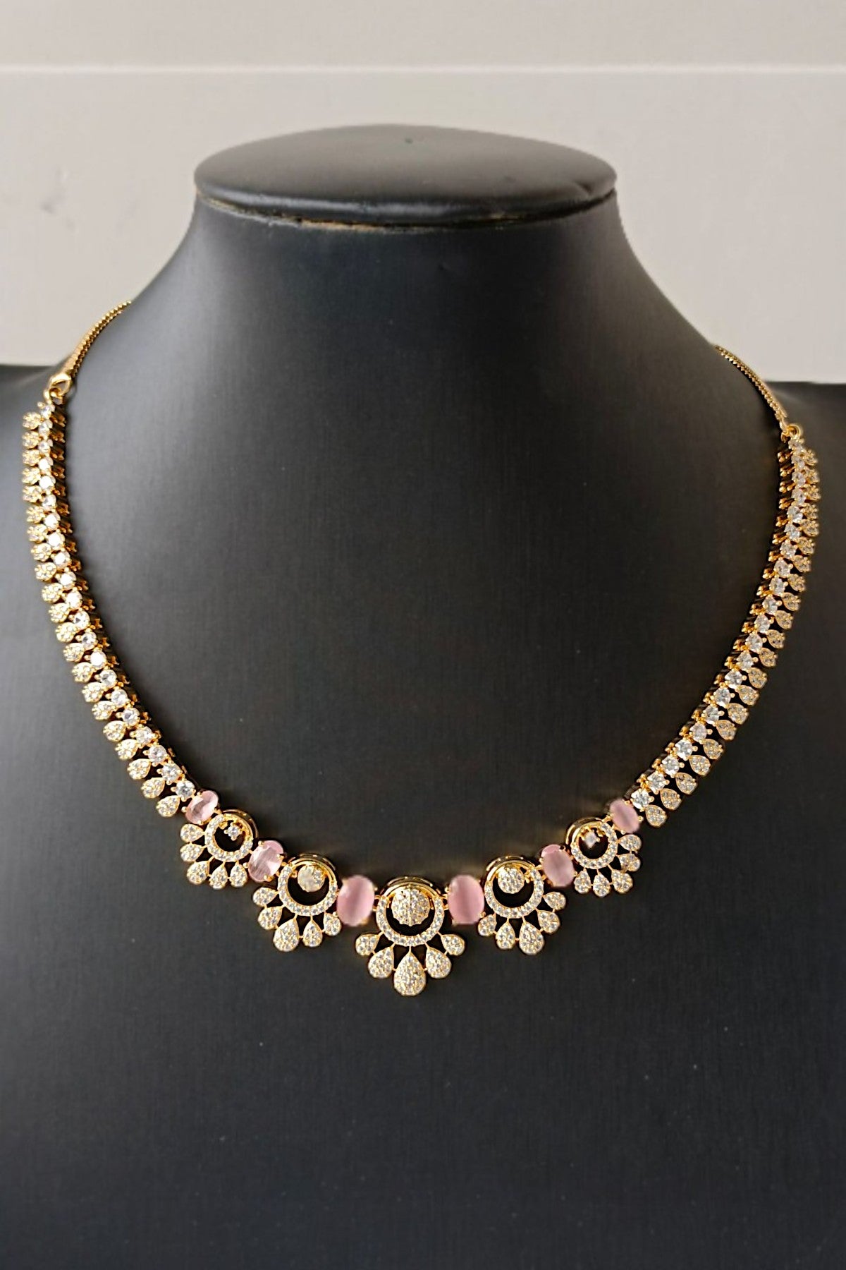 Felicia Golden Victorian Necklace Set