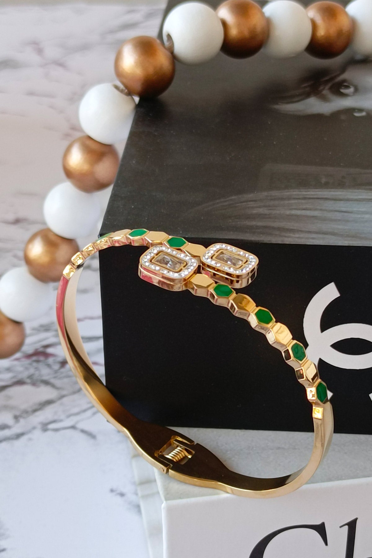 Eva Golden Modern bracelet 3