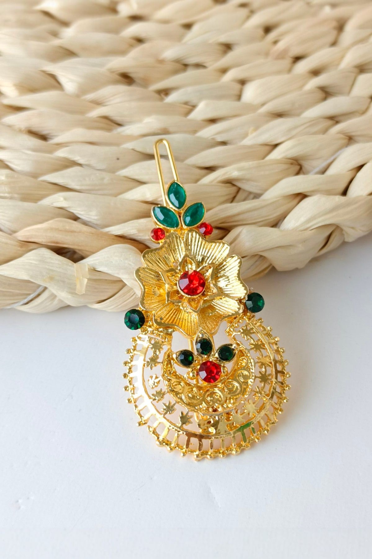golden hair pin