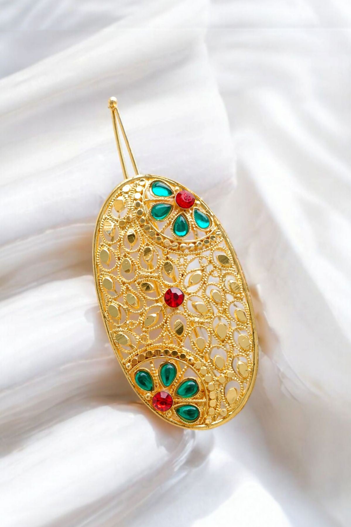 golden hair pin
