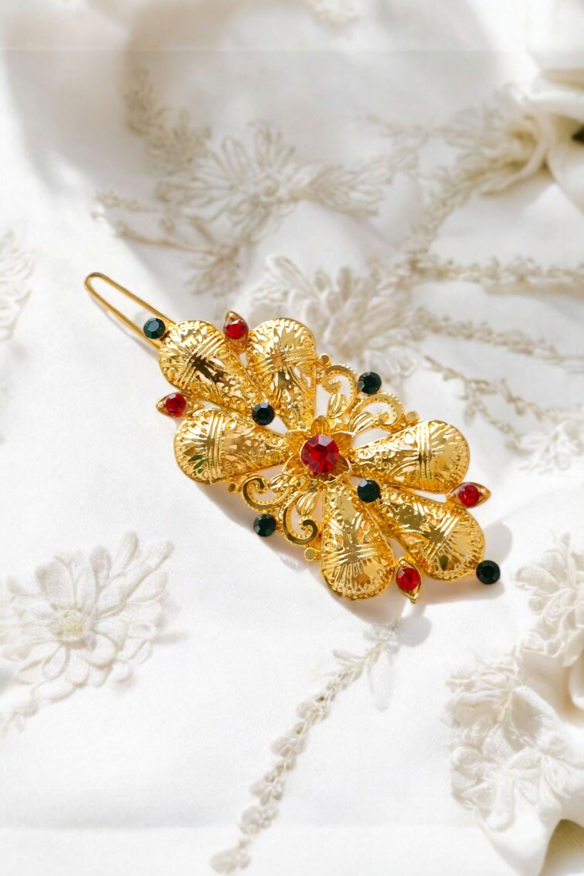 hadia golden hair pins