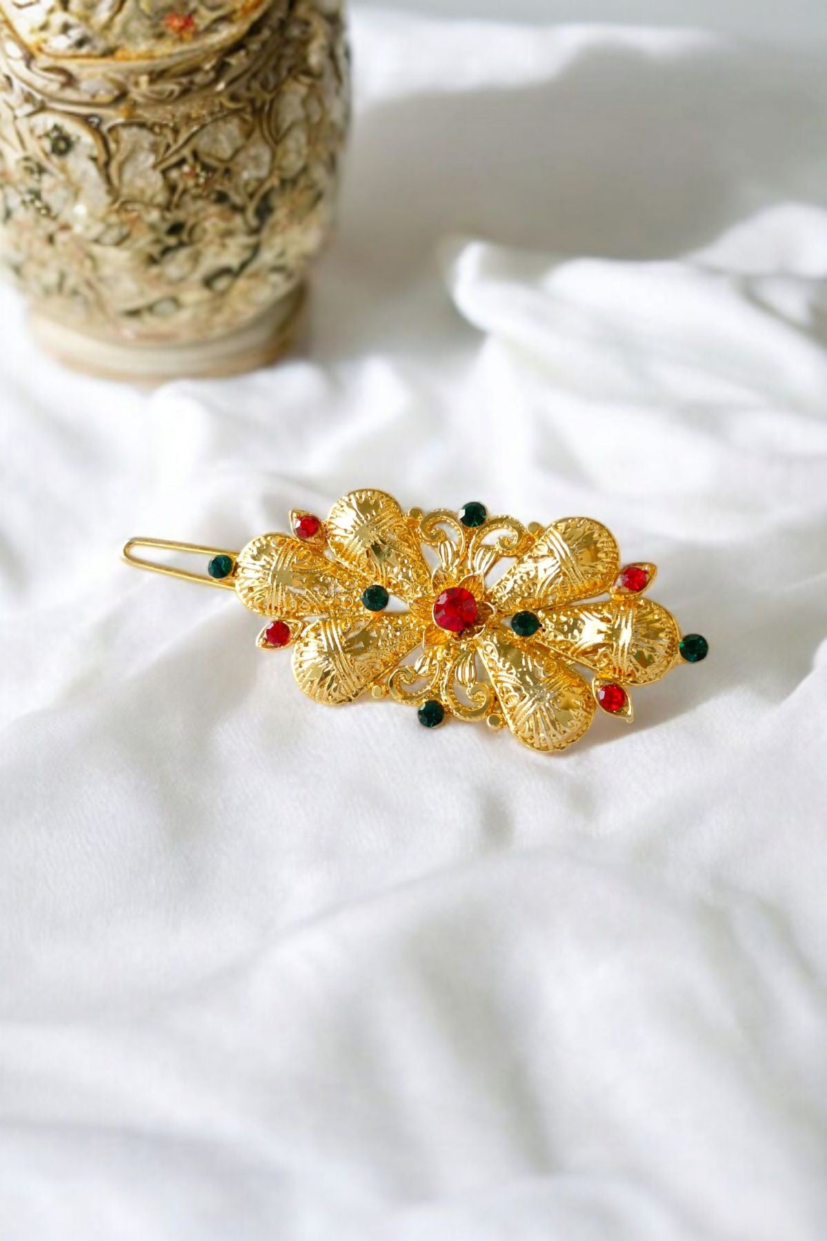 hadia hair pins