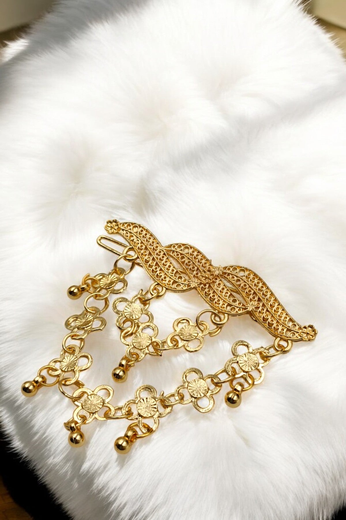 beautiful Golden Mai Hair Pins
