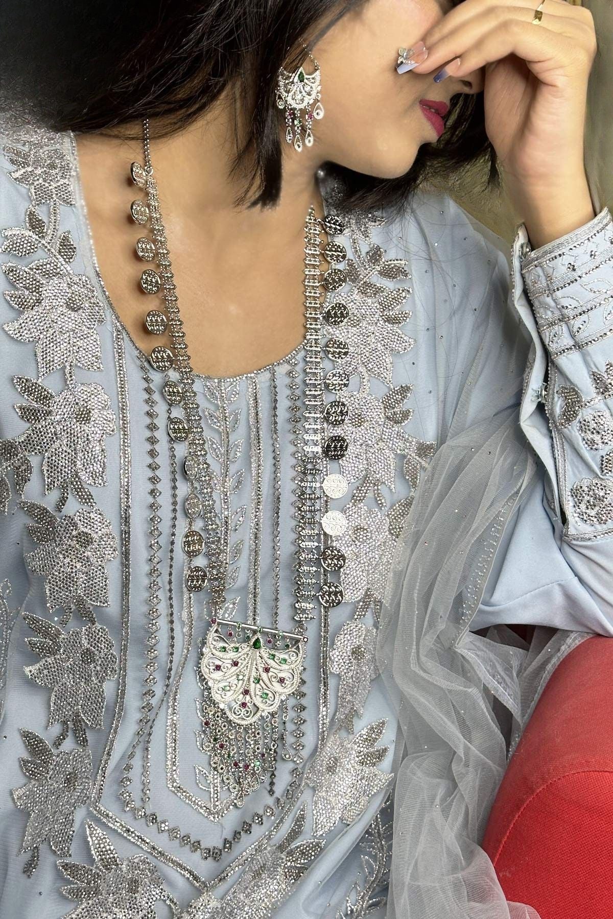 Qamar Silver Hilal Necklace Set