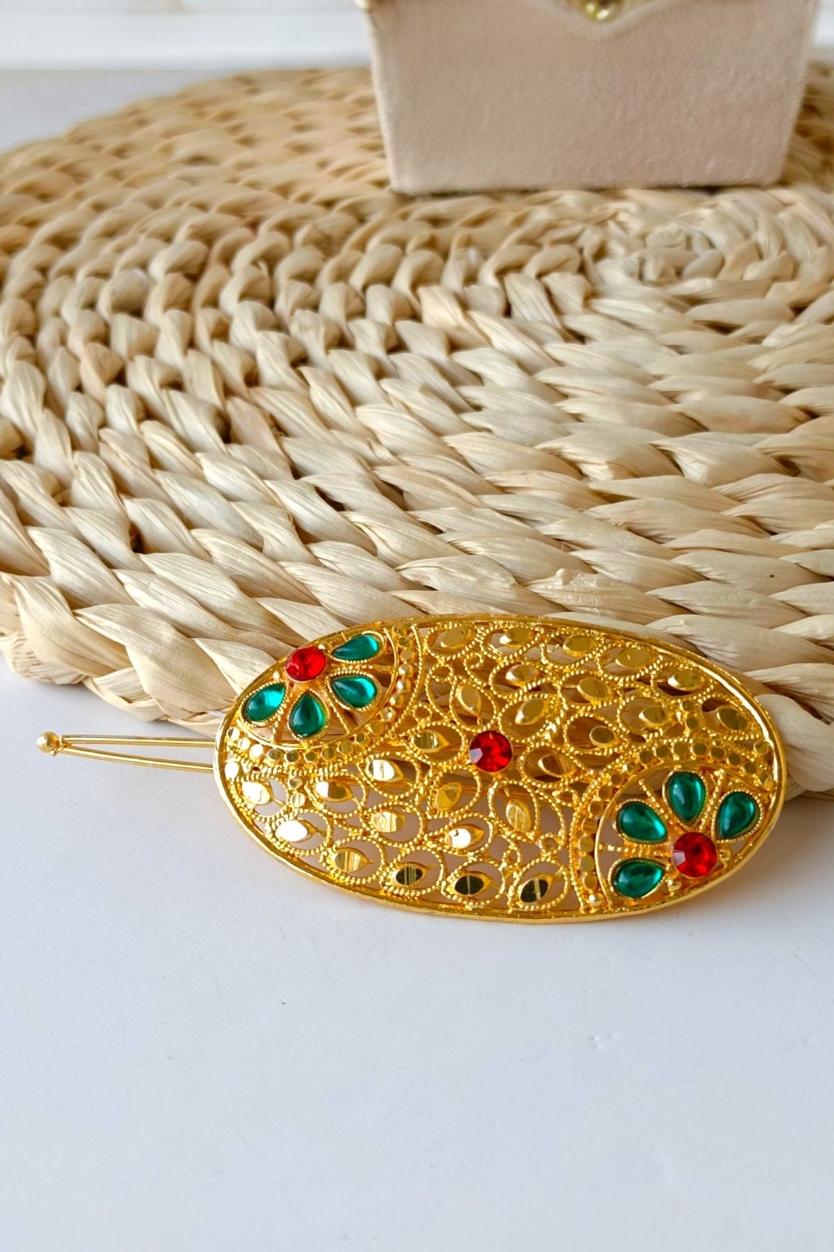 inas hair clip