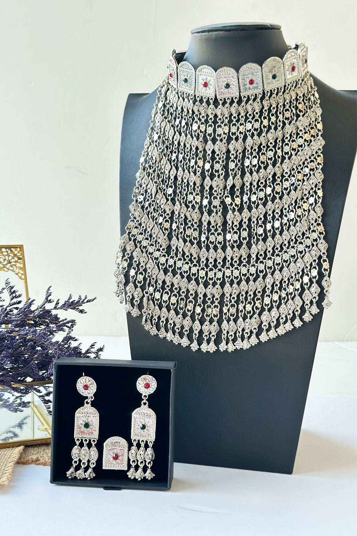 Nihal Murtasha Set in Silver