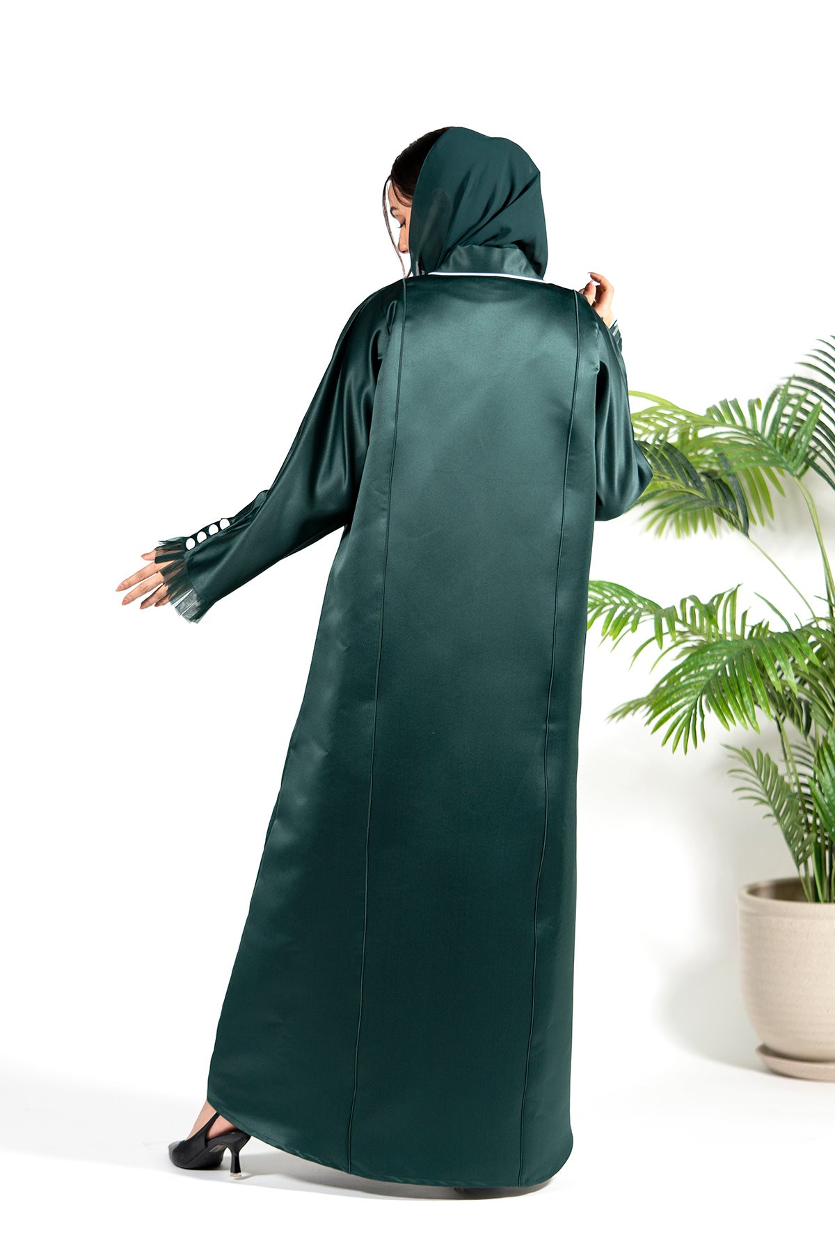 Modern Arabic dress female - Coat type Abaya