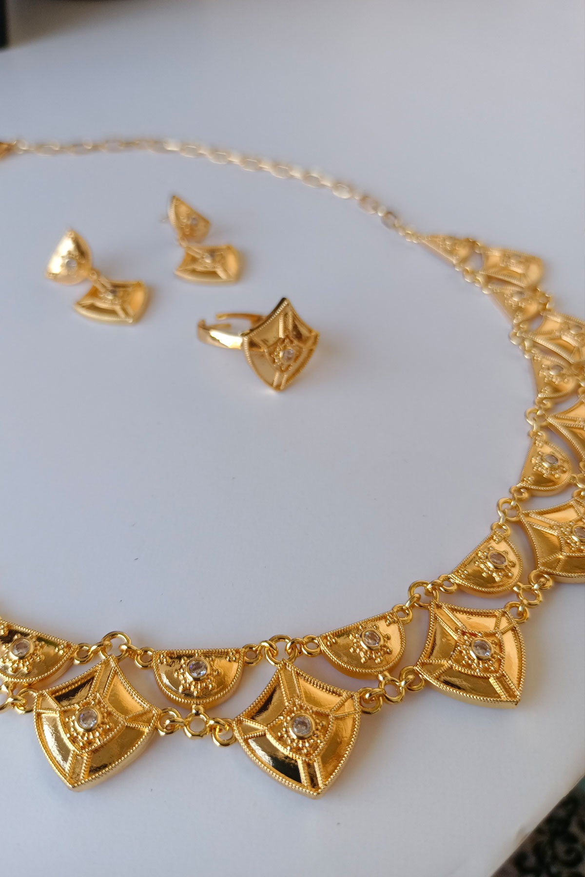 Ghada Necklace Set
