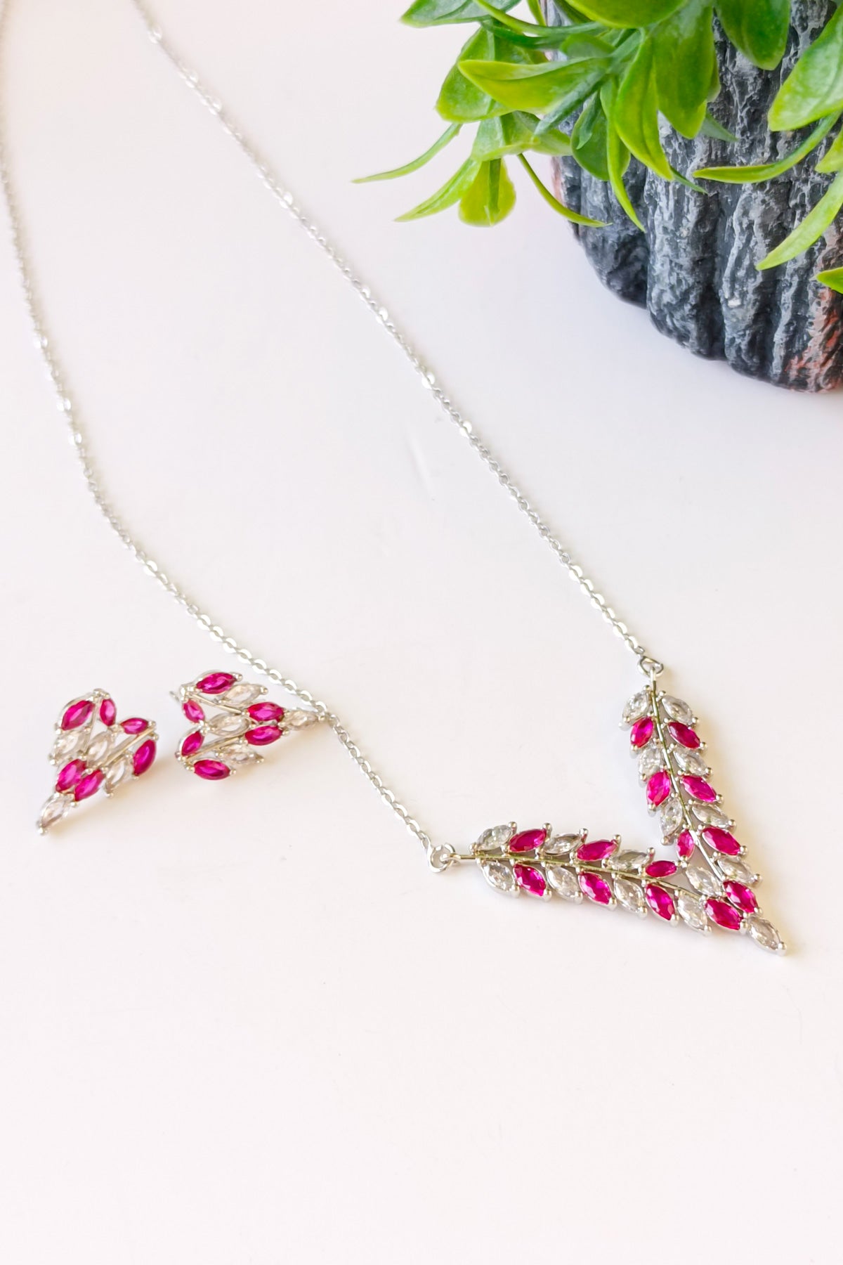 Rihanna jewlry set