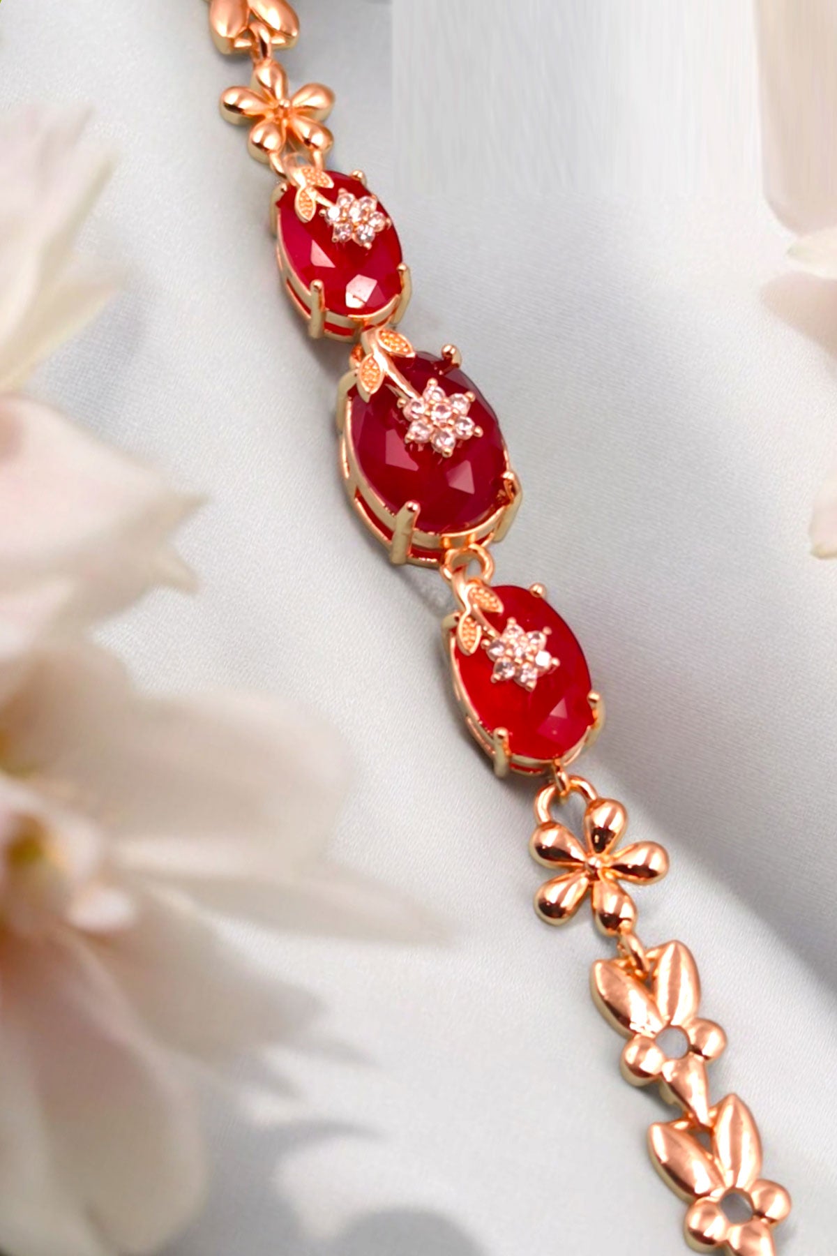 Rosa pendant and bracelet set
