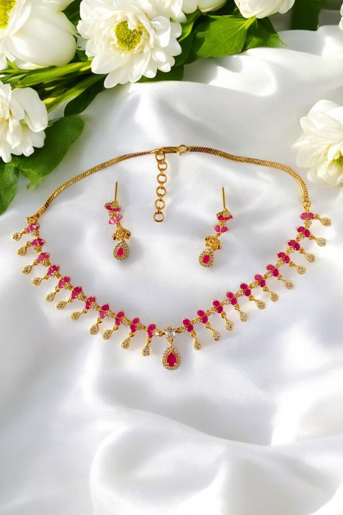 Rohesia Golden Jewelry Set