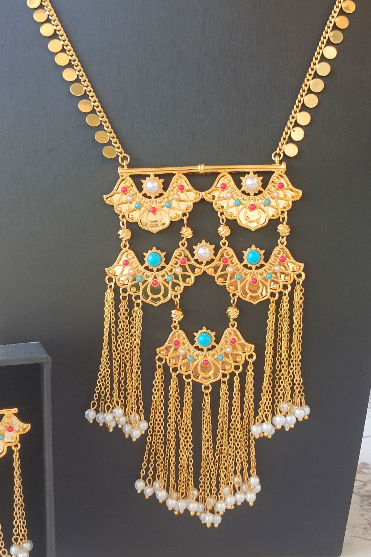 Golden Nadirah Necklace Set for women