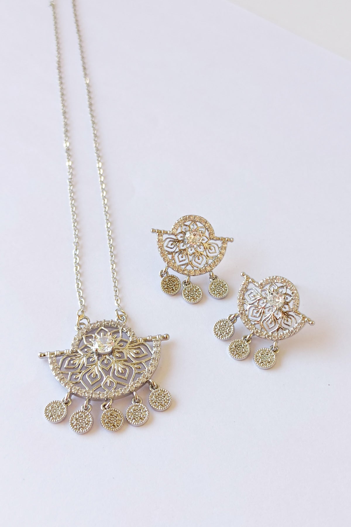 pendant set in silver