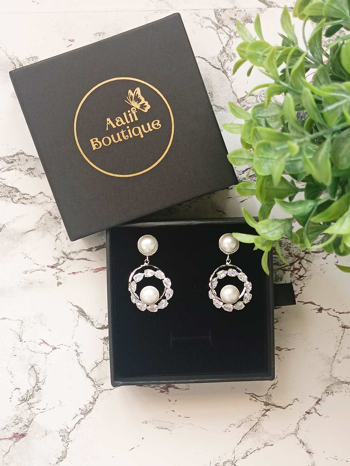 Womens silver Susan Zircon Earrings