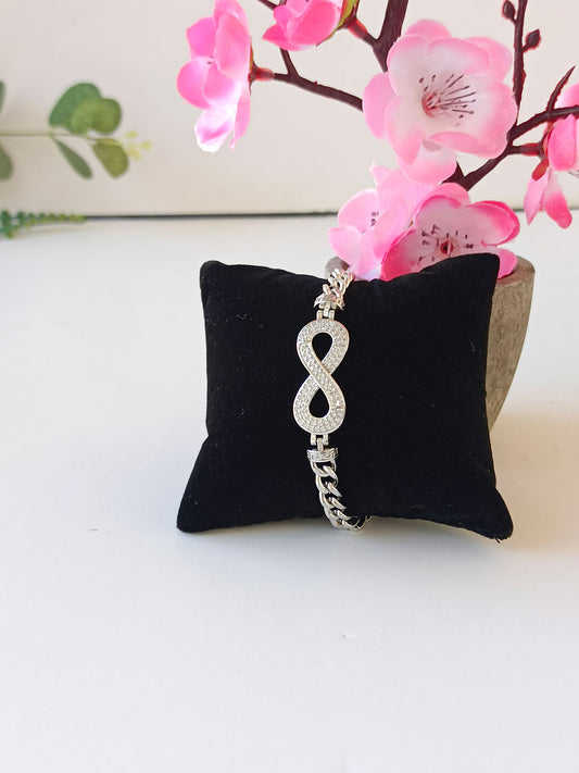 Infinity Bracelet in Silver