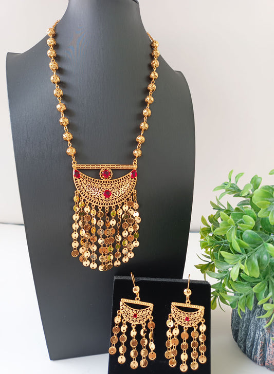 Gold necklace and earring set