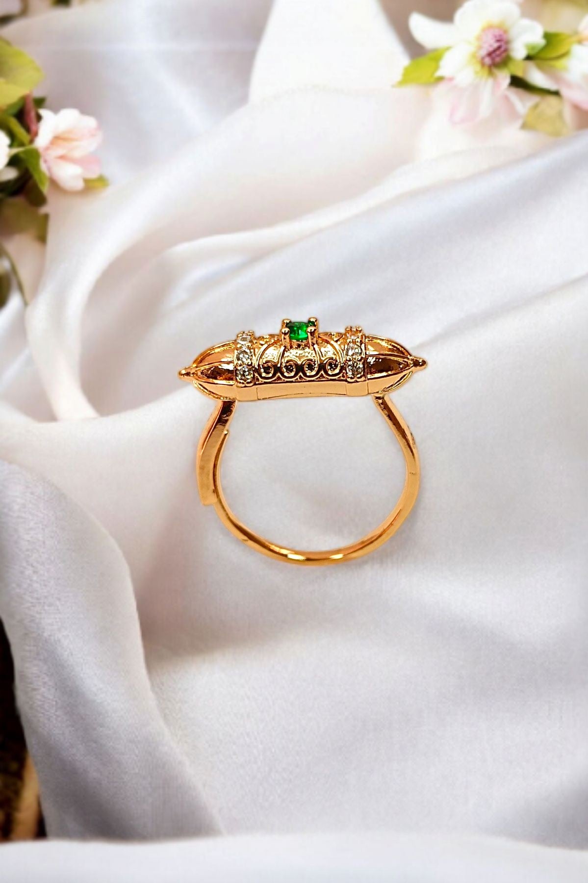 Asiya Ottomon Green stone Adjustable Ring