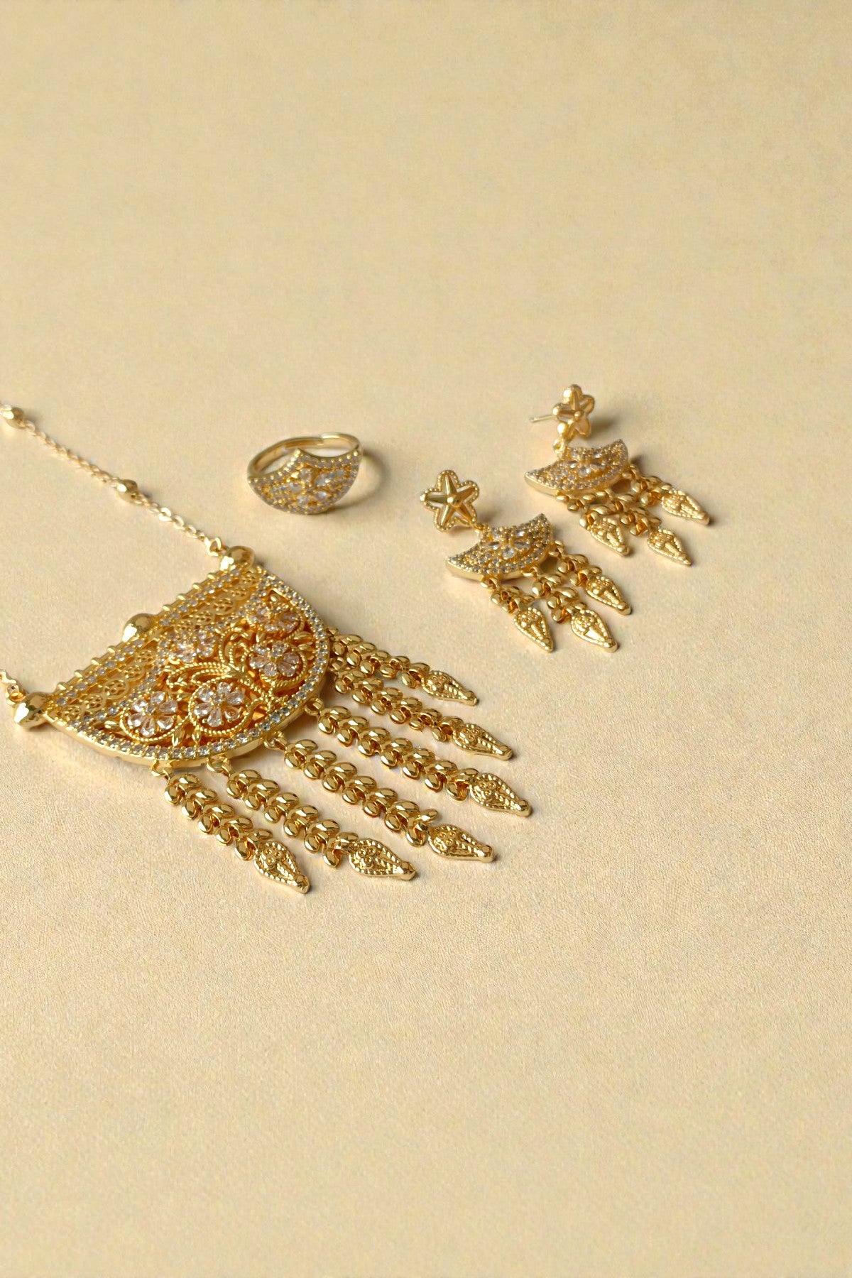 Sahla Necklace Set
