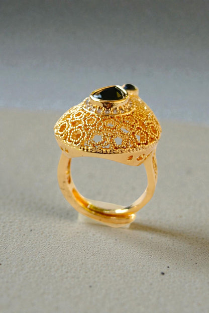Teardrop Black Stone Filigree Statement Ring