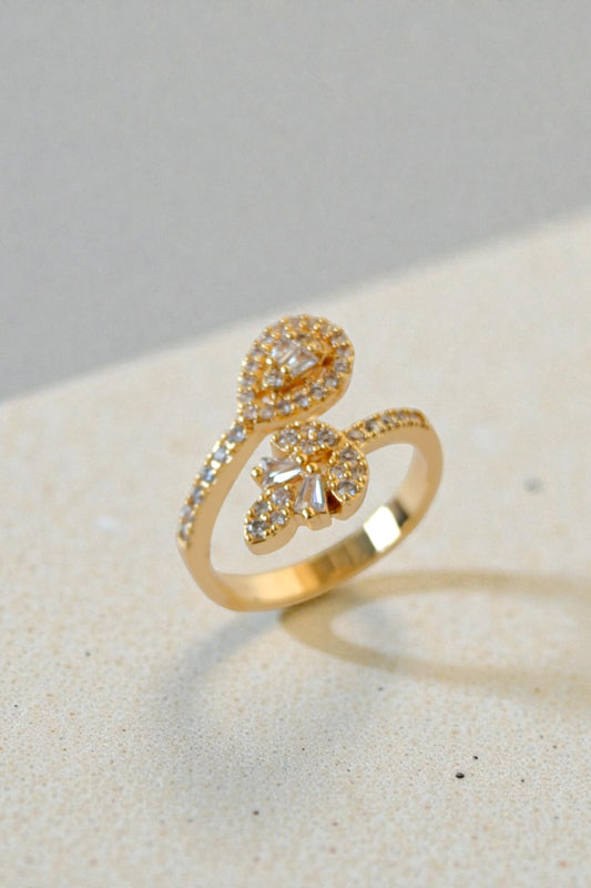 Azra Golden zirconia resizable ring