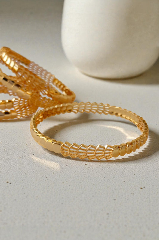 Fawzia Golden Bangles Set