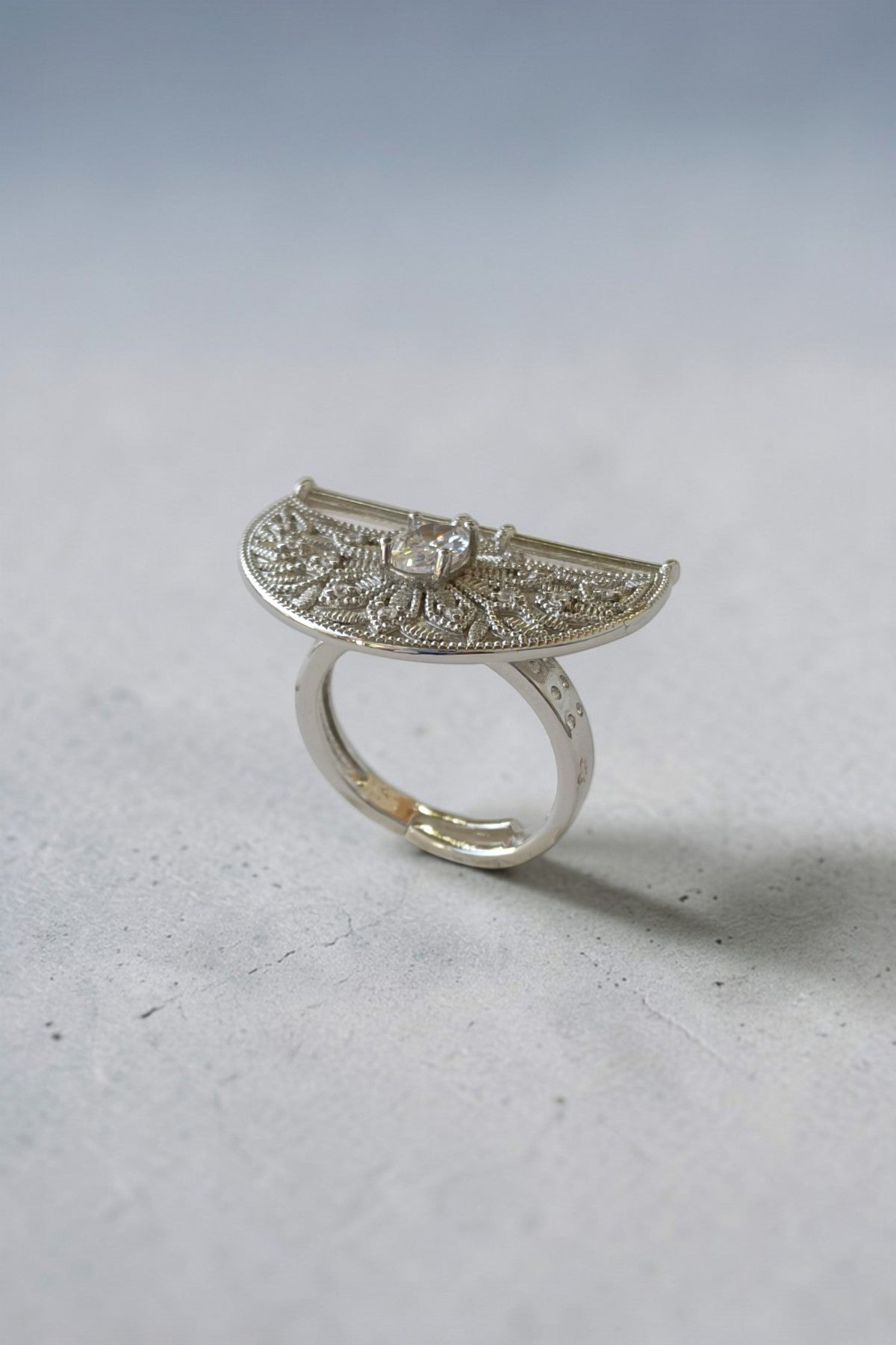 Nasreen resizable ring