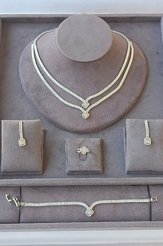 Amelia American Diamond Jewelry Set