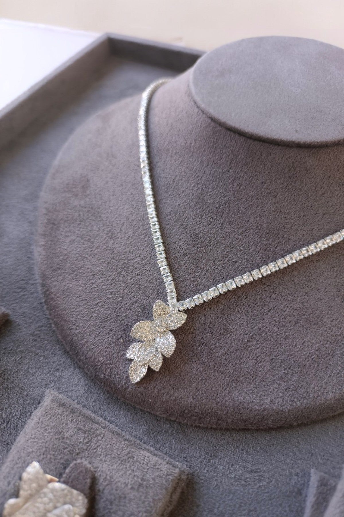 Julia American Diamond Jewelry Set